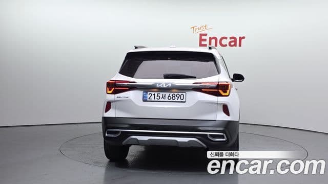 Kia Seltos Signature, 2022 4