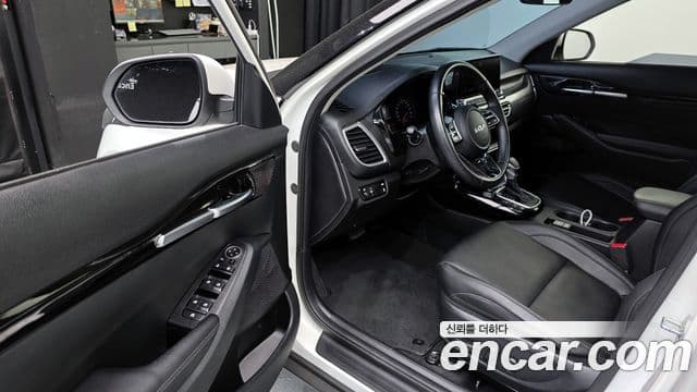 Kia Seltos Signature, 2022 10