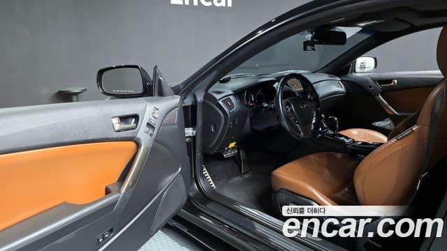 Hyundai The / новый New Genesis купе 200 турбо S, 2015 10