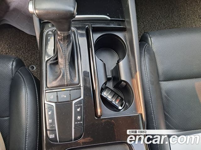 Kia All New K7 3.0 LPI Luxury (арендный автомобиль), 2016 11