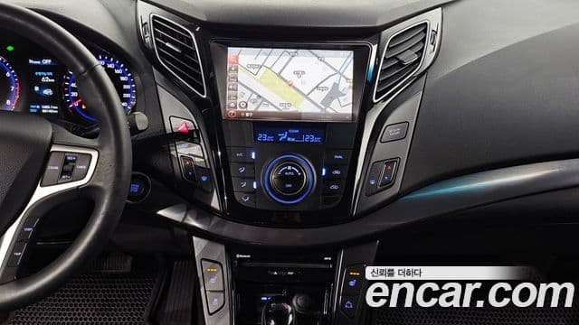 Hyundai i40 살룬 Modern, 2012 14