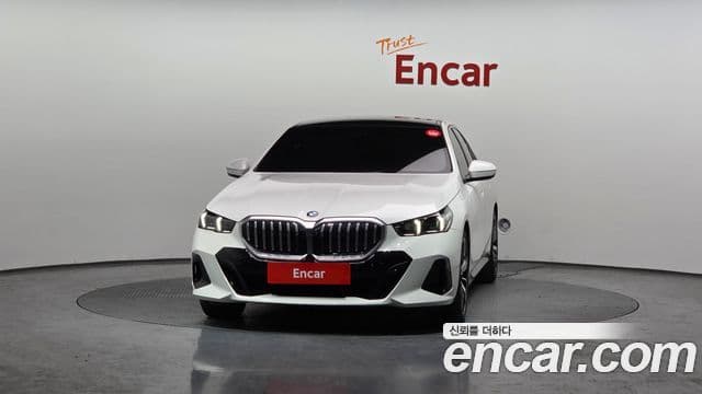 BMW 5시리즈 (G60) 530i xDrive M Sport, 2024 3