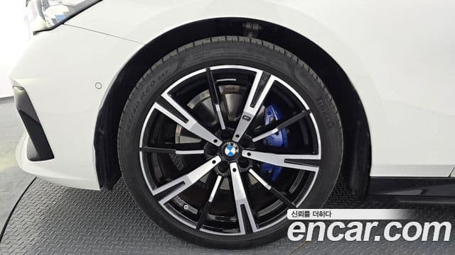 BMW 5시리즈 (G60) 530i xDrive M Sport, 2024 все фото