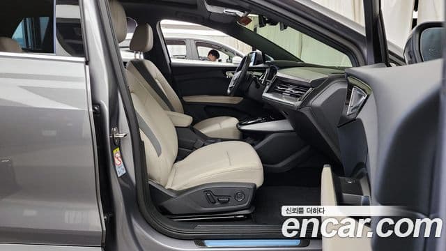 Audi Q4 e-Tron (F4) Premium, 2025 11