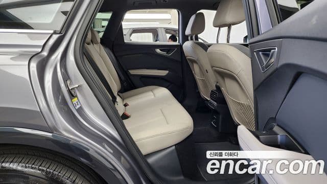 Audi Q4 e-Tron (F4) Premium, 2025 12