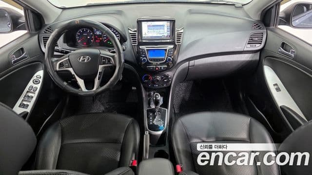 Hyundai Accent(новый кузов / новое поколение) Premier, 2011 7