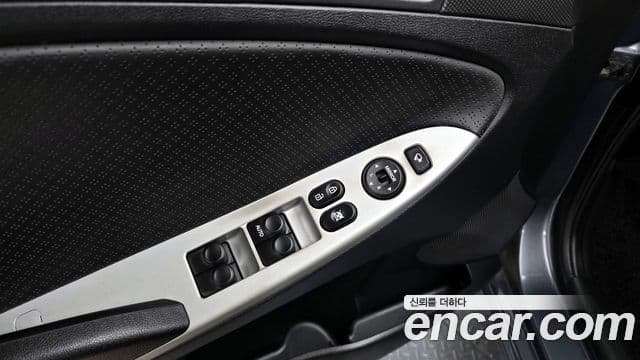 Hyundai Accent(новый кузов / новое поколение) Premier, 2011 17