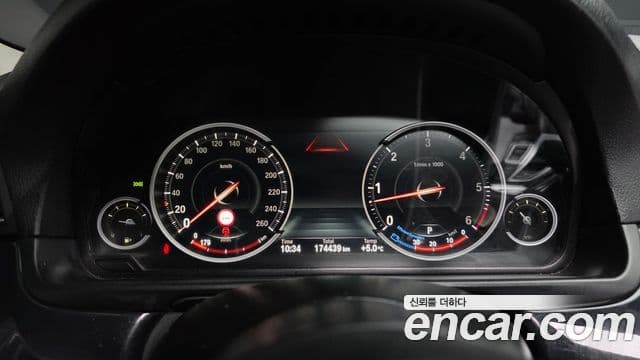 BMW 5시리즈 (F10) 530d xDrive M Aero Dynamic, 2016 8