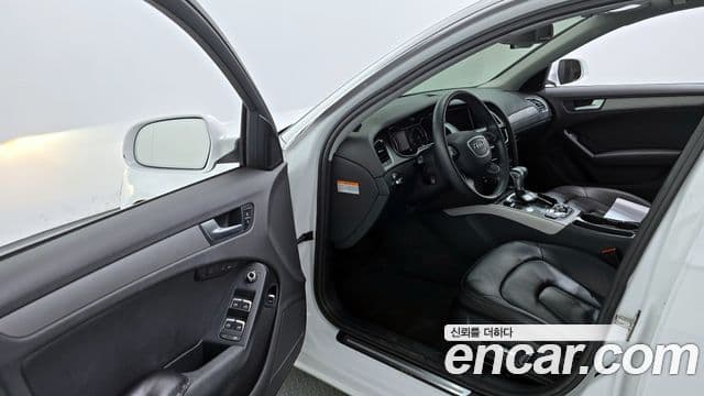 Audi New A4 B8, 2013 10