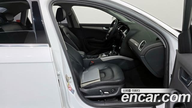 Audi New A4 B8, 2013 11