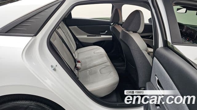 Hyundai Avante (CN7) Modern, 2023 12