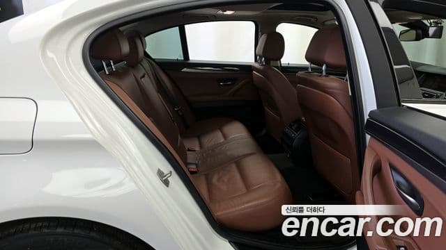 BMW 5시리즈 (F10) 520d xDrive M Aero Dynamic, 2016 12