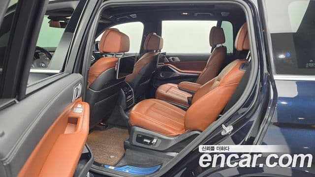 BMW X7 (G07) xDrive 40d M Sport 6인승, 2021 11