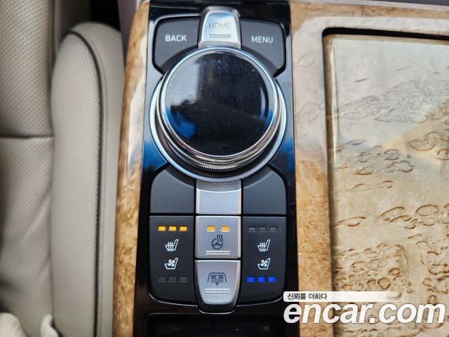 Genesis EQ900 Prestige, 2018 9