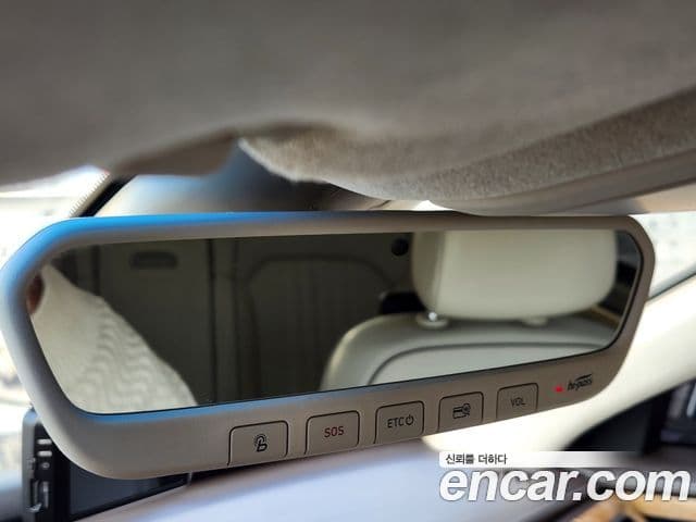 Genesis EQ900 Prestige, 2018 15