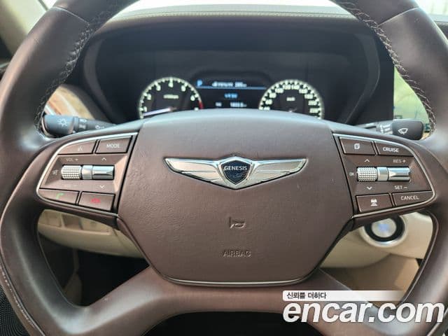 Genesis EQ900 Prestige, 2018 16