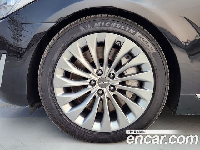 Genesis EQ900 Prestige, 2018 19