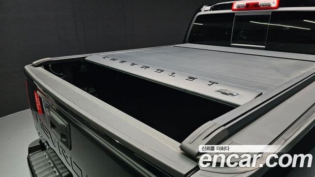 Chevrolet(GM대우) real New 콜로라도 3.6 Z71-X Midnight 4WD, 2022 19