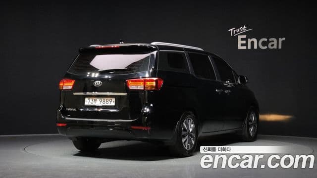 Kia All New Carnival Luxury, 2015 2
