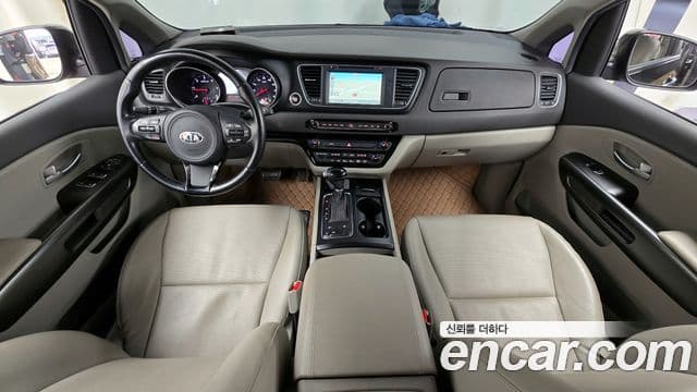 Kia All New Carnival Luxury, 2015 7