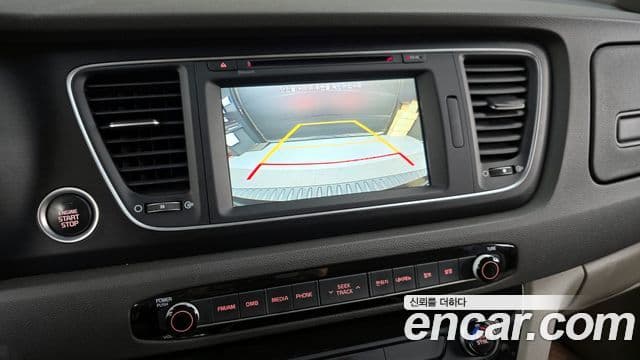 Kia All New Carnival Luxury, 2015 15