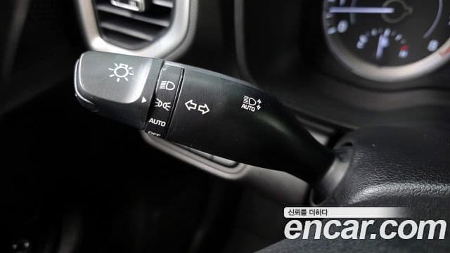 Hyundai Venue Modern, 2020 13