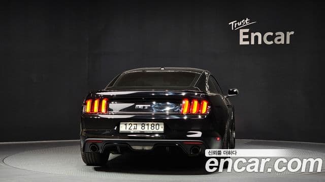 Ford Mustang GT купе, 2017 4