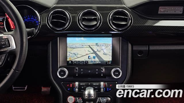 Ford Mustang GT купе, 2017 14