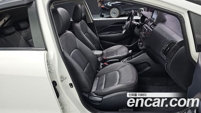 Kia All New Pride Prestige, 2014 10