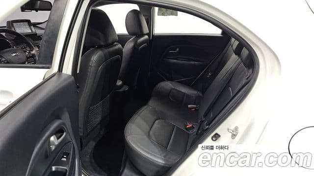 Kia All New Pride Prestige, 2014 18