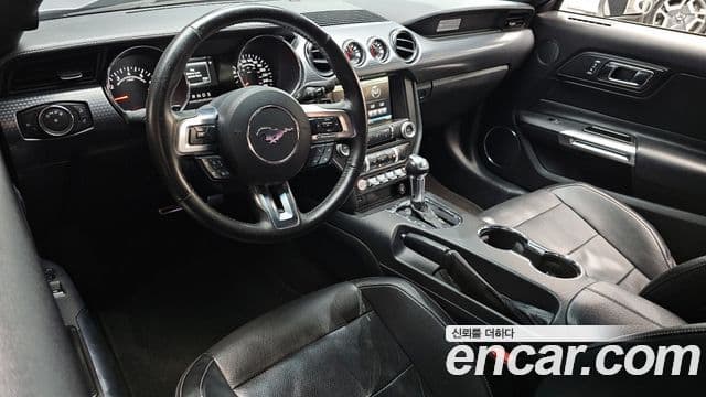 Ford Mustang купе, 2015 7