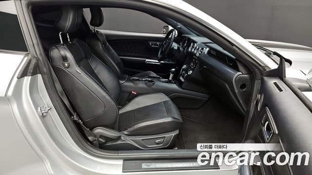 Ford Mustang купе, 2015 11