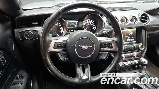 Ford Mustang купе, 2015 13