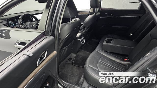 Kia K5 3세대 Signature, 2020 11