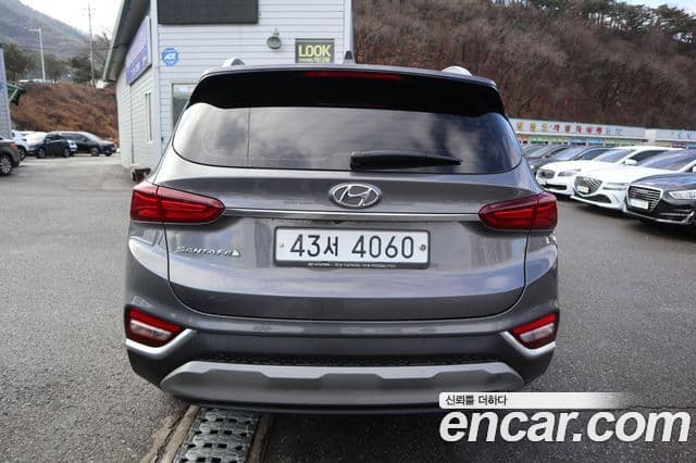 Hyundai Santa Fe TM Exclusive, 2020 4