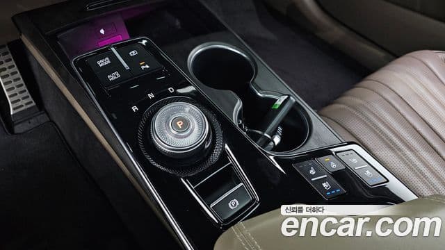 Kia K8 Signature, 2023 9