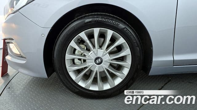 Hyundai LF Sonata LPI Modern(для людей с инвалидностью), 2016 все фото