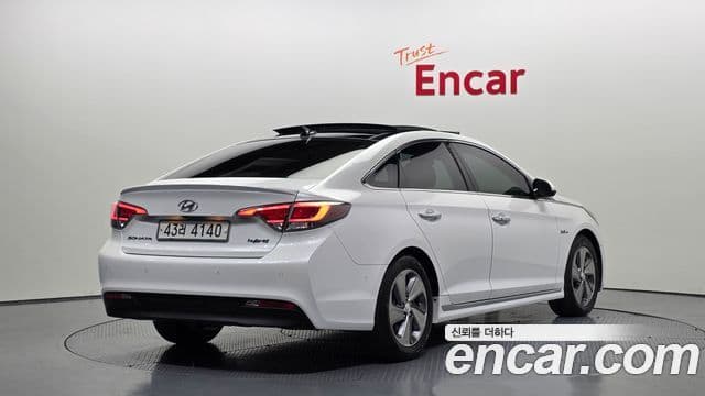 Hyundai LF Sonata гибрид Premium, 2015 2