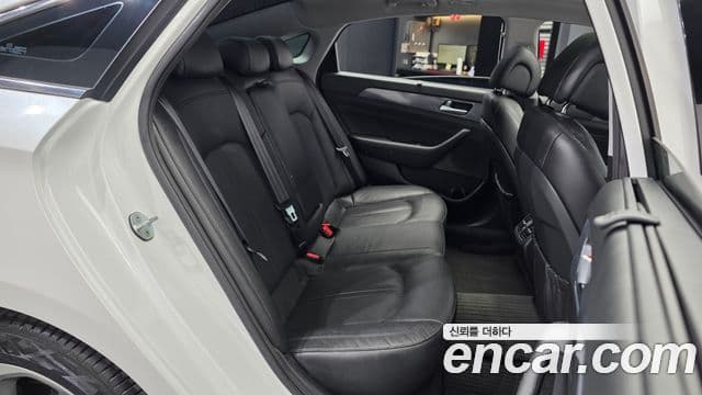 Hyundai LF Sonata гибрид Premium, 2015 12