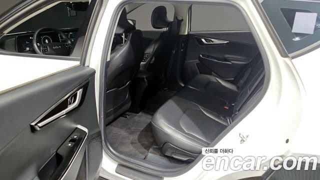 Kia EV6 Earth, 2022 11