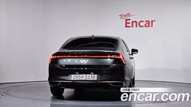 Kia K8 Signature, 2023 4