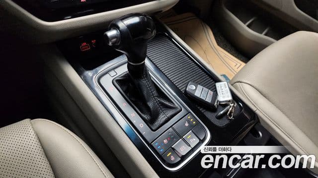 Kia All New Carnival Prestige, 2015 9