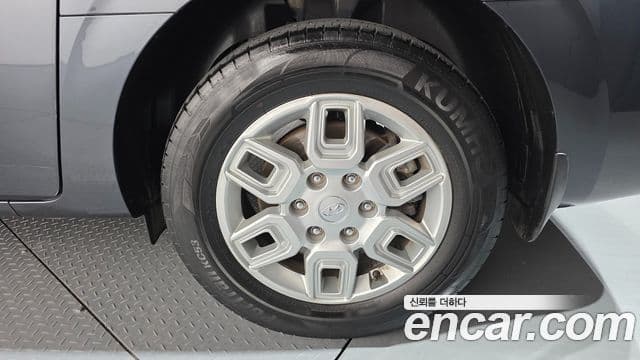 Hyundai Staria Modern, 2023 все фото