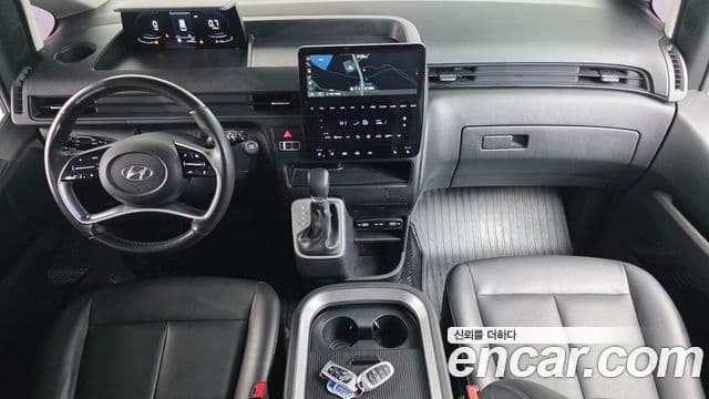 Hyundai Staria Modern, 2023 7