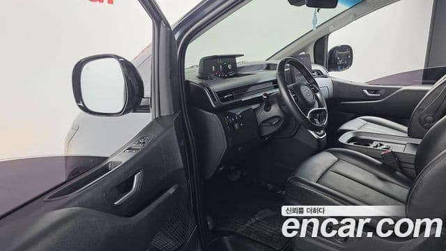 Hyundai Staria Modern, 2023 11