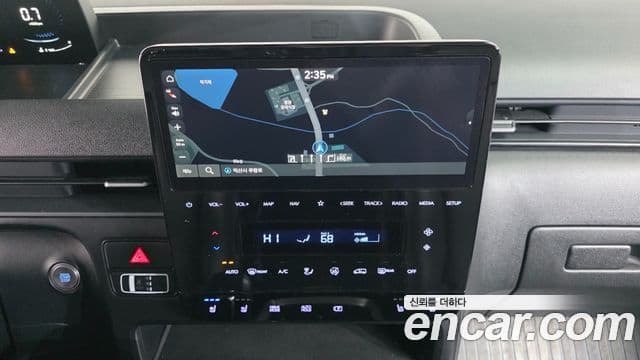 Hyundai Staria Modern, 2023 15