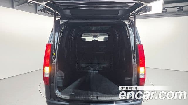 Hyundai Staria Modern, 2023 20