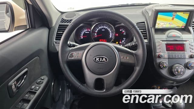 Kia Soul Safety, 2011 13