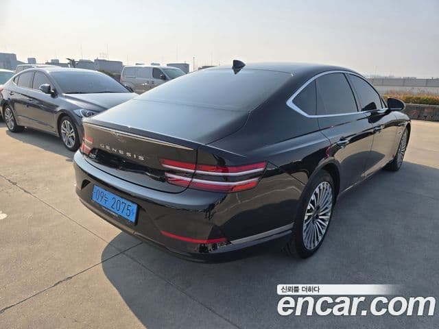 Genesis electrified G80 (RG3) e-AWD, 2022 2