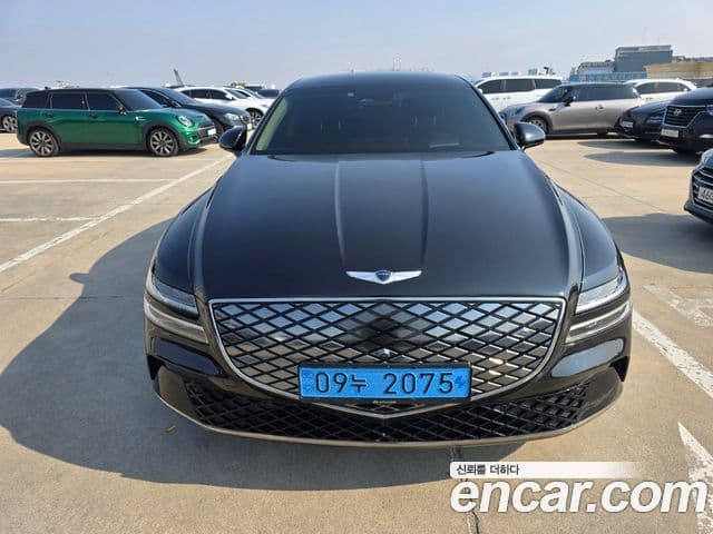 Genesis electrified G80 (RG3) e-AWD, 2022 3